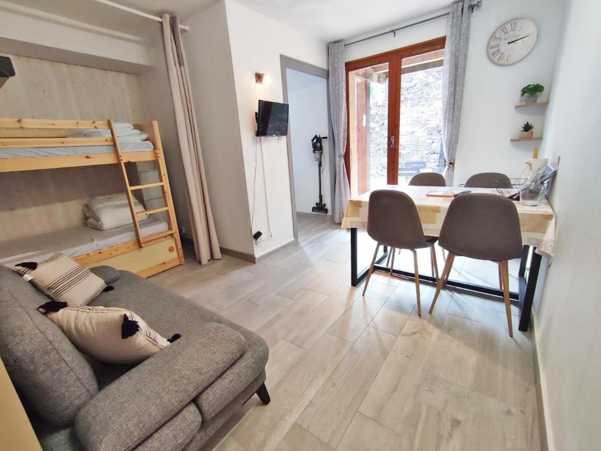 Le Reflet Des Montagnes, Studio, Centre Luchon, 4 Personnes Bagneres-de-Luchon Ngoại thất bức ảnh
